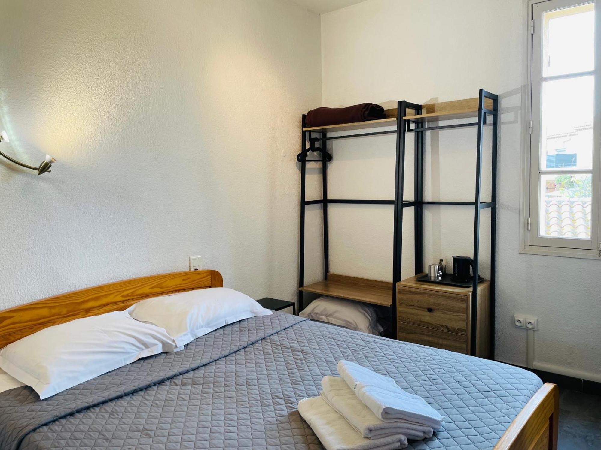 Hotel L'Escale Aigues-Mortes Exteriör bild