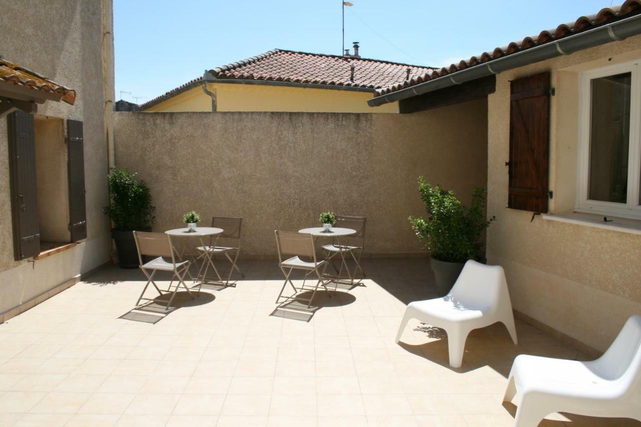 Hotel L'Escale Aigues-Mortes Exteriör bild